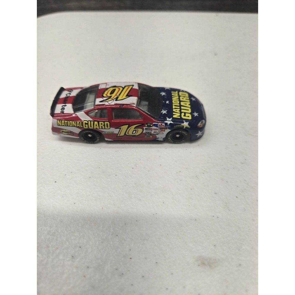 NASCAR Greg Biffle 16 National Guard Team Caliber 1/64 Diecast Car 2004 Taurus